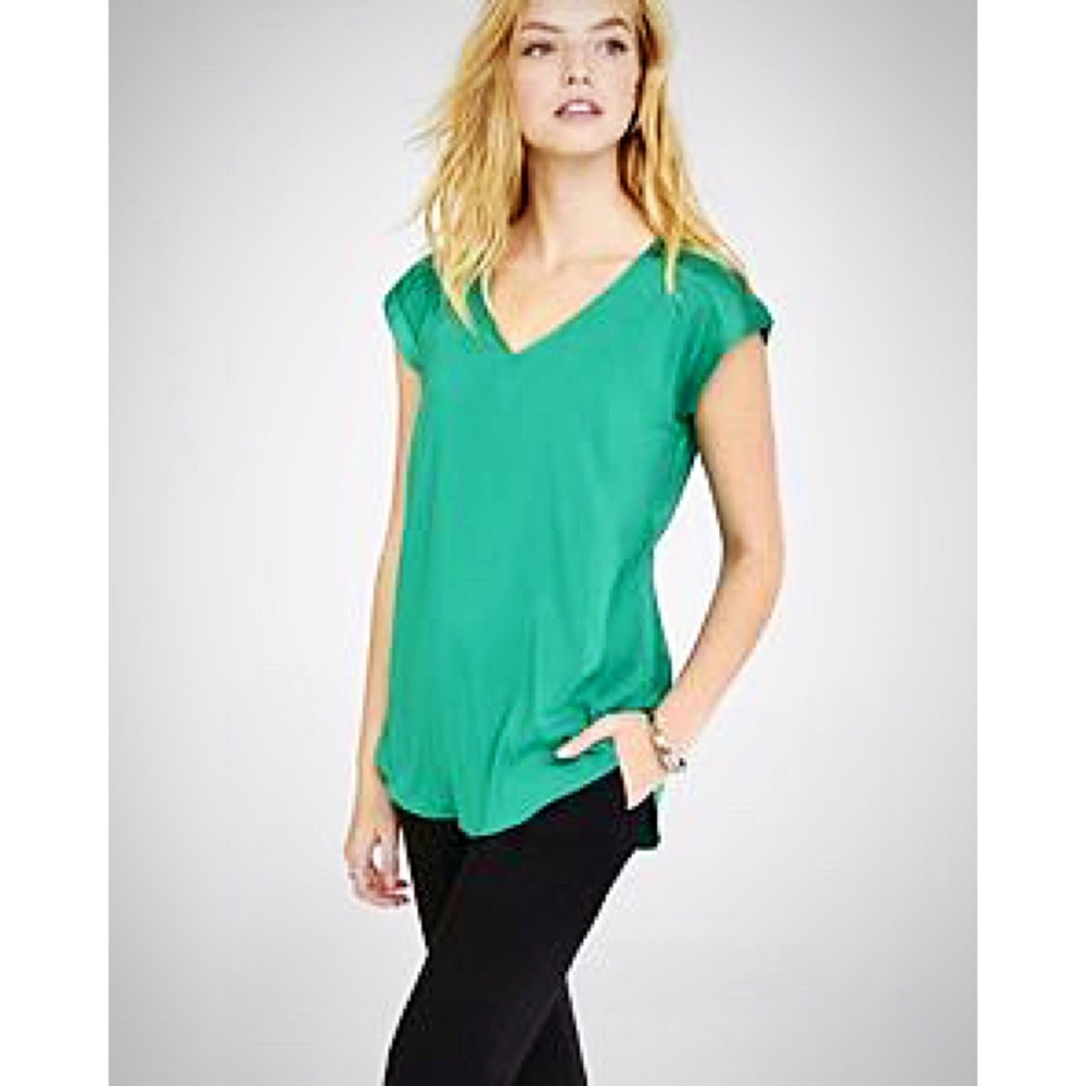 Express Green Shirt With Zipper In Back!